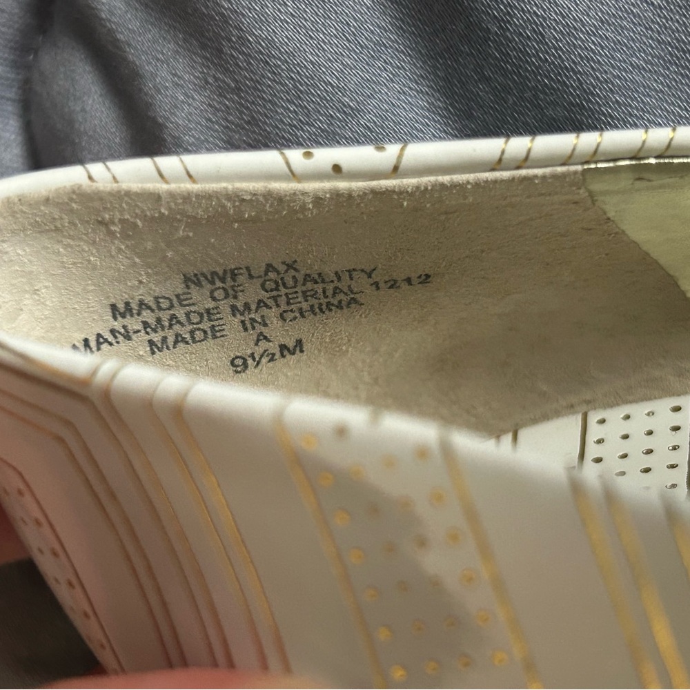 Nine West Geometric White Heels - Picture 4 of 6